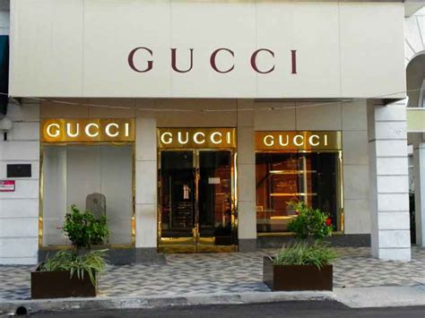 gucci atlantis bahamas|atlantis bahamas stores.